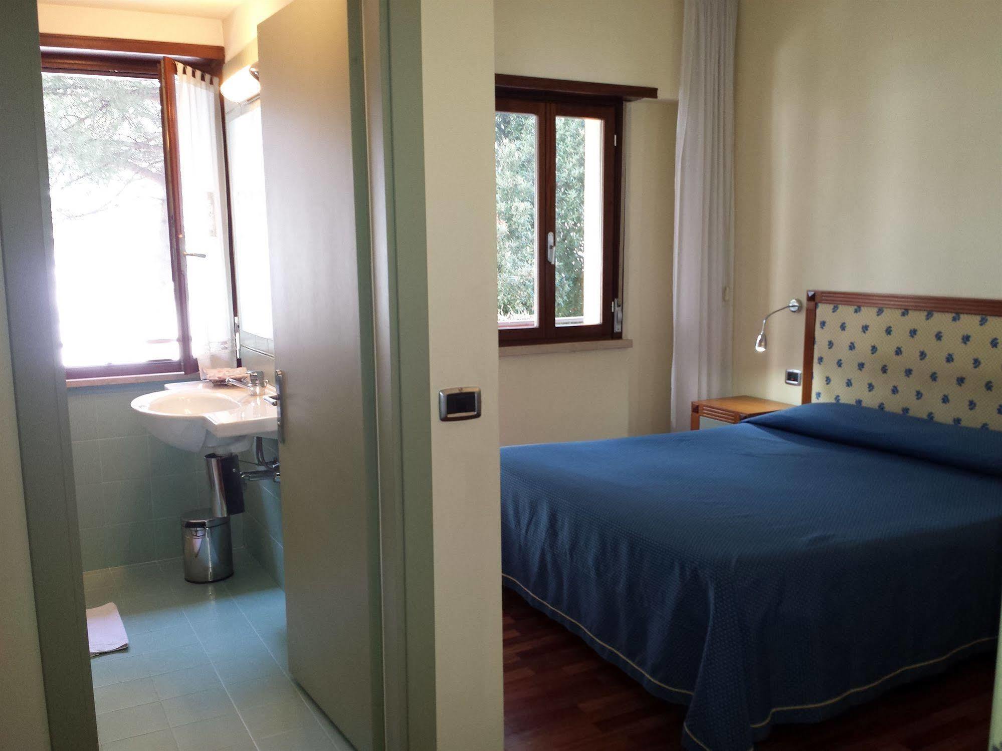 Hotel Il Castellaccio Piccione Exterior foto