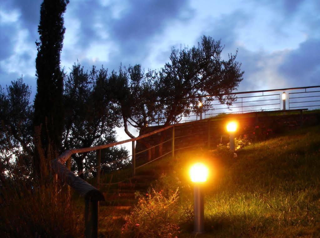 Hotel Il Castellaccio Piccione Exterior foto